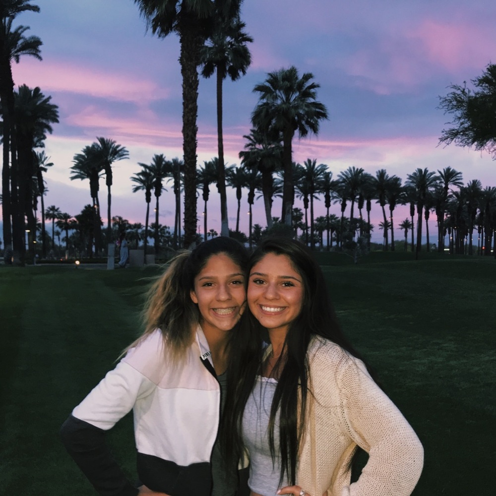 Meet your Posher, Chloe